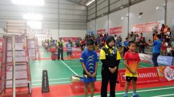Air Mata Emak-emak Menetes Kenang BJ Habibie di Arena Badminton