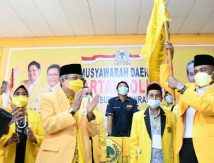Jabat Ketua Golkar Pinrang, Usman Marham Singgung Nama Airlangga dan Taufan Pawe