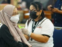 Kolaborasi TNI-PT Semen Tonasa Gaungkan Vaksinasi Covid-19 di Pangkep