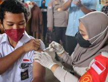 Tutup 2021, Danny Pomanto Ingin Vaksinasi 90 Persen di Makassar