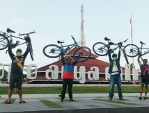 B2W Indonesia Ajak Angkat Sepeda, Ini Ternyata Pesannya