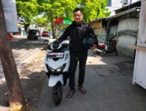 Bersama Vario 160, Suami Istri di Makassar Menjemput Rezeki Wujudkan Mimpi