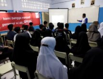 Asmo Sulsel Sosialisasi Pentingnya Berkendara Aman bagi Pelajar di SMA Al Akhyar
