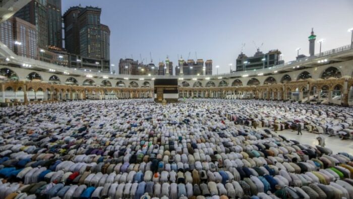 Tahun Ini Biaya Paket Haji Turun 30 Persen